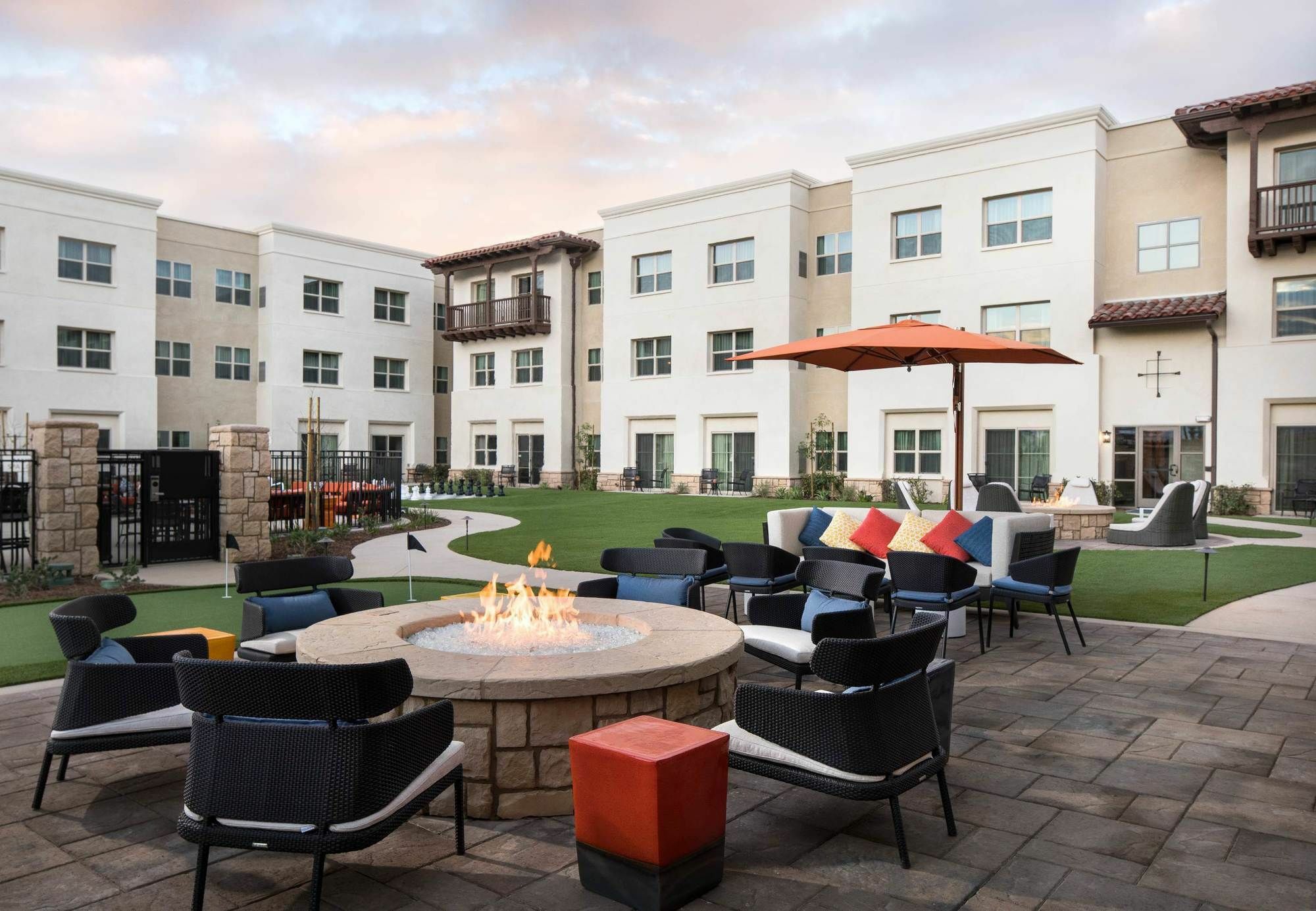 Residence Inn By Marriott Santa Barbara Goleta Buitenkant foto